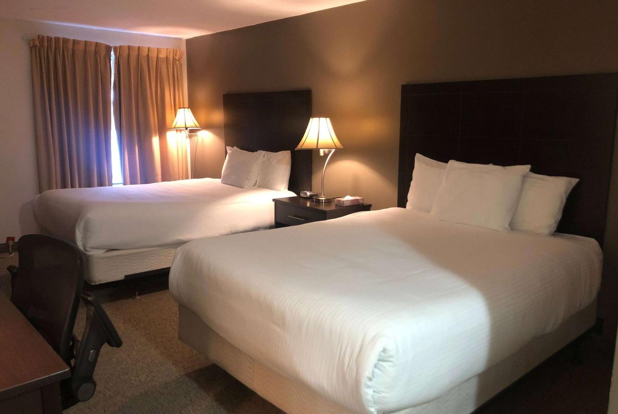 Travelodge By Wyndham Lindsay Bagian luar foto